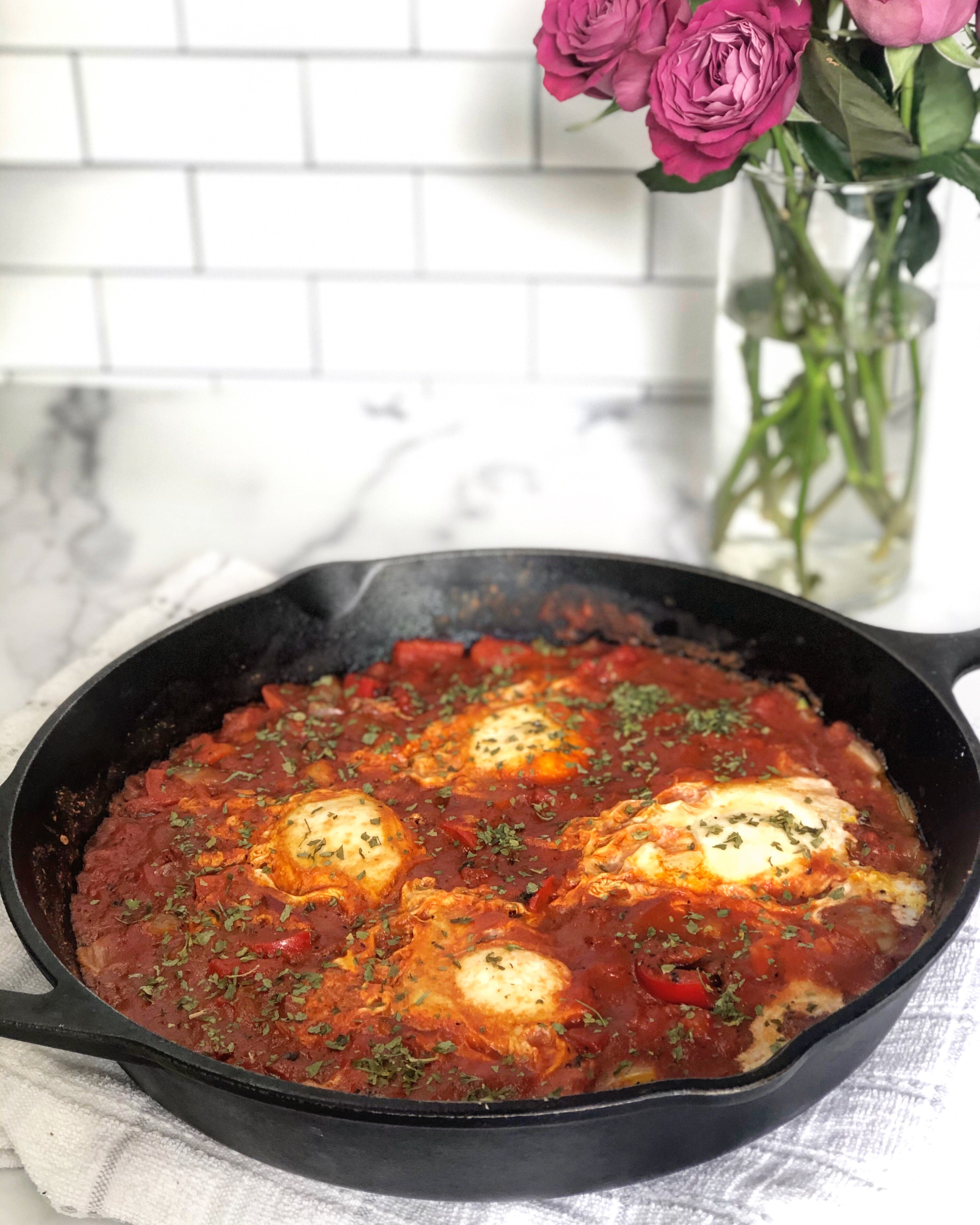 SIMPLE SHAKSHUKA – Gracefully Fed